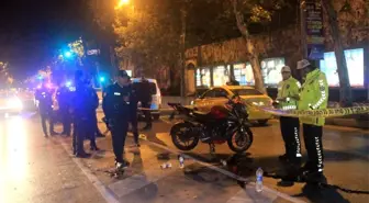 Beşiktaş'ta motosiklet polis aracına çarptı: 2 yaralı
