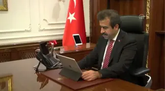 Diyarbakır Valisi Güzeloğlu, AA'nın 'Yılın Fotoğrafları' oylamasına katıldı