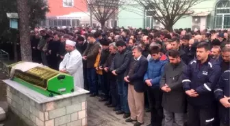 Eşini almaya giderken kamyonun altında can veren Yusuf Çelik gözyaşlarıyla uğurlandı