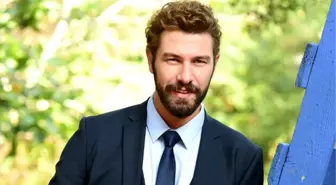 Furkan Palalı'ya 'Yılın En İyi Erkek Oyuncusu' ödülü