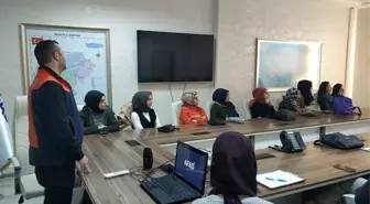 Genç Kızılay Kulübü üyelerine eğitim verildi