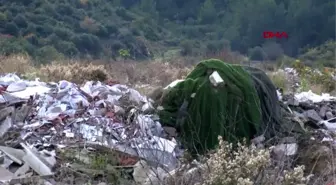 İzmir kaçak moloz dökülen alanda asbeste rastlandı