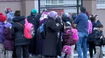 Veliler tedirgin... Kantinciler Odası Başkanı: Öğrenciler dışarıdan alıyor