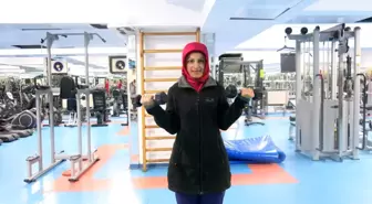 Bel fıtığından spor yaparak kurtuldu