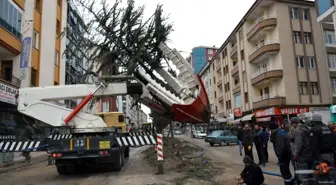 Sorgun Belediyesi caddeleri yeni görünüme kavuşturuyor