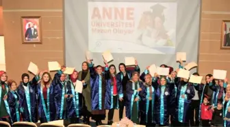 Anne üniversitesi ilk mezunlarını verdi