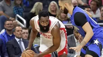 Rockets, Harden'ın 54 sayı attığı maçta Magic'i yendi