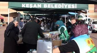 Keşan'da kadınların ürettiği ürünler pazarda satışa sunuldu