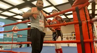 Çaydeğirmeni Muaythai takımı yine ödül geleneği bozmadı