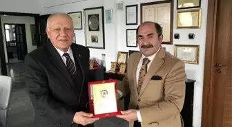 SHÇEK'ten Güleç'e altın plaket ve madalya