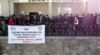 Çatak'ta kadınlar el emeği göz nuru ürünlerini sergiledi