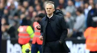 Jose Mourinho, ısrarla Fenerbahçe'nin yıldızı Vedat Muriqi'yi istiyor