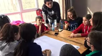 Üniversite öğrencileri dünya sorunlarına çözüm için buluştu