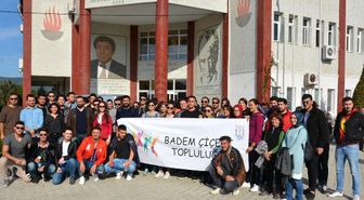 Cep telefonlarını kapatıp, doğa yürüyüşüne çıktılar