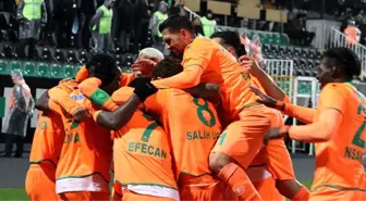 Alanyaspor, Denizlispor'a gol yağdırdı!