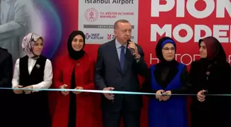 Cumhurbaşkanı Erdoğan, İstanbul Havalimanı'nda sergi açtı