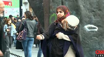 Dilenci kılığına giren CNN Türk muhabiri, 1 saatte 82 lira topladı