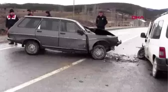 Kütahya'da otomobiller çarpıştı 1 ölü, 2 yaralı