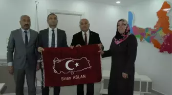 MHP heyetinden Başkan Vekili Aslan'a ziyaret