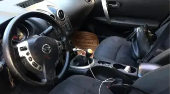 Sevgilisini otomobilde bıçakladı, linçten kurtuldu