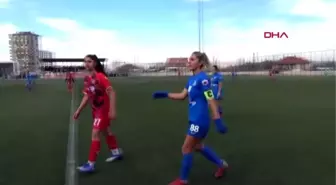 Spor futbolda kadın dayanışması