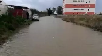 Samandağ'da bir okula aşırı yağış tatili