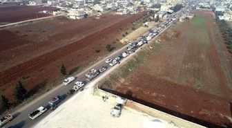 Türkiye sınırına 120 bin Suriyeli akın etti