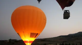 2019 yılında Pamukkale'de 35 bin yamaç paraşütü, 50 bine yakın balon uçuşu yapıldı