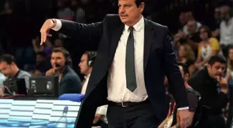 Ergin Ataman: 'Hücumda sabırlı ve doğru seçimlerle oynamalıyız'