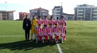 Ligde 12'de 12 yapan Bilecikspor U14 Gençler Ligi şampiyonu oldu