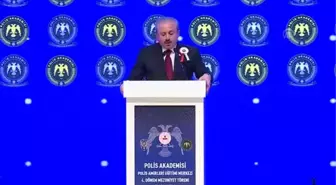 Mustafa Şentop: '(Terörle mücadele) Türkiye olarak mücadelemizi tamamen hukuk devleti çerçevesinde...