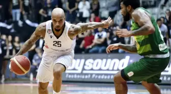 Beşiktaş'ta parasını alamayan Jordan Theodore sözleşmesini feshetti