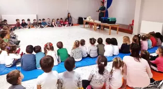 Belediye veterinerinden küçük öğrencilere eğitim sunumu