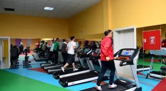 Yakınca Yaşam ve Spor Merkezi ilgi görüyor