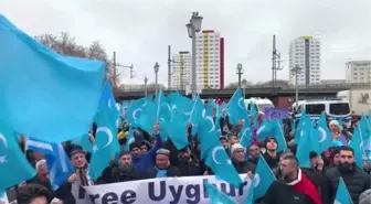 Çin'in Uygurlara yönelik baskı politikaları binlerce kişinin katılımıyla protesto edildi