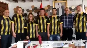 Gökhan Emreciksin Alaşehir Belediyespor'a transfer oldu