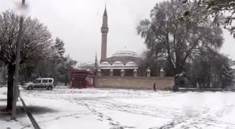 Karaman'da kar yağışı