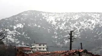 İzmir'in dağları karla kaplandı