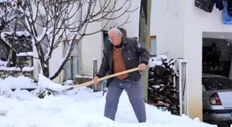 Kaş yayla yollarında karla mücadele