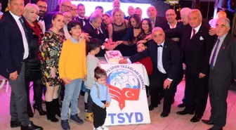 TSYD Ailesi 2020'ye 'Merhaba' dedi