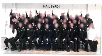 ABD'de Nazi selamı veren 34 gardiyanın işine son verildi