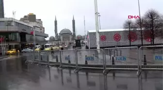 Taksim meydanı ve ortaköy'de yılbaşı hazırlıkları