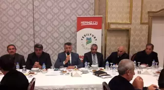 Yazıhan'da muhtarlar bir araya geldi