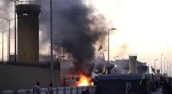Şiddetli protestoların ardından ABD'den Bağdat Büyükelçiliği'ne ek asker takviyesi
