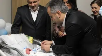 Bursa'da 2019'un son 2020'nin ilk bebekleri dünyaya geldi