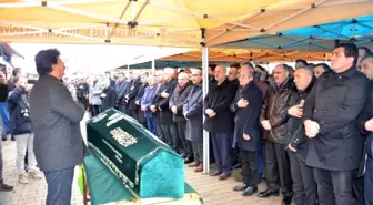 CHP'li Öztunç'un babasının cenazesi toprağa verildi