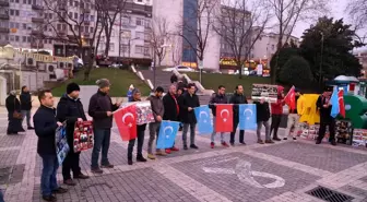 Çin'in Doğu Türkistan politikaları Bursa'da protesto edildi