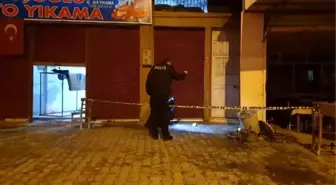 Evinin önünde tabancayla vurularak yaralandı