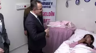 İçişleri Bakan Yardımcısı Çataklı'dan Gaziantep'te yılın ilk bebeğine ziyaret