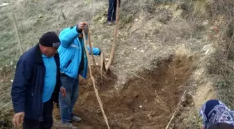 İçme suyu hattından 9 metre ağaç kökü çıktı